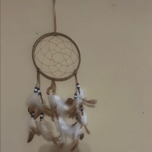 Boho Beige and White Feather Indian Dreamcatcher Wall Decor spirit dreams